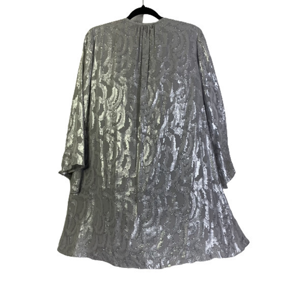 ELIZABETH AND JAMES Metallic Silver Ariel Tunic Blouse Holiday Party. - Picture 12 of 15